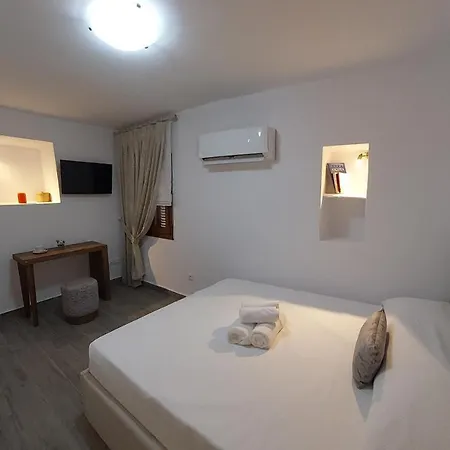 Luxury Retreat Close To Gerolimni And Achla Beach