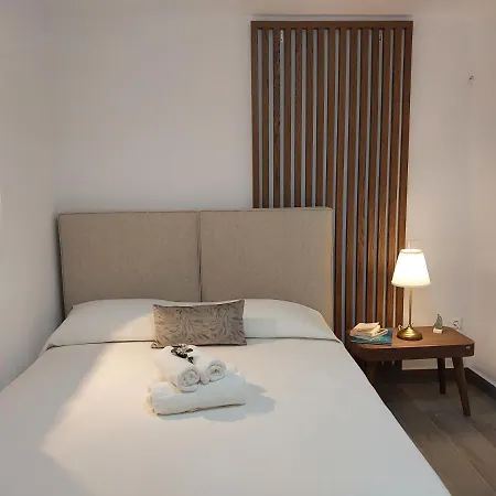Luxury Retreat Close To Gerolimni And Achla Beach *