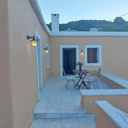 Luxury Retreat Close To Gerolimni And Achla Beach Vourkoti